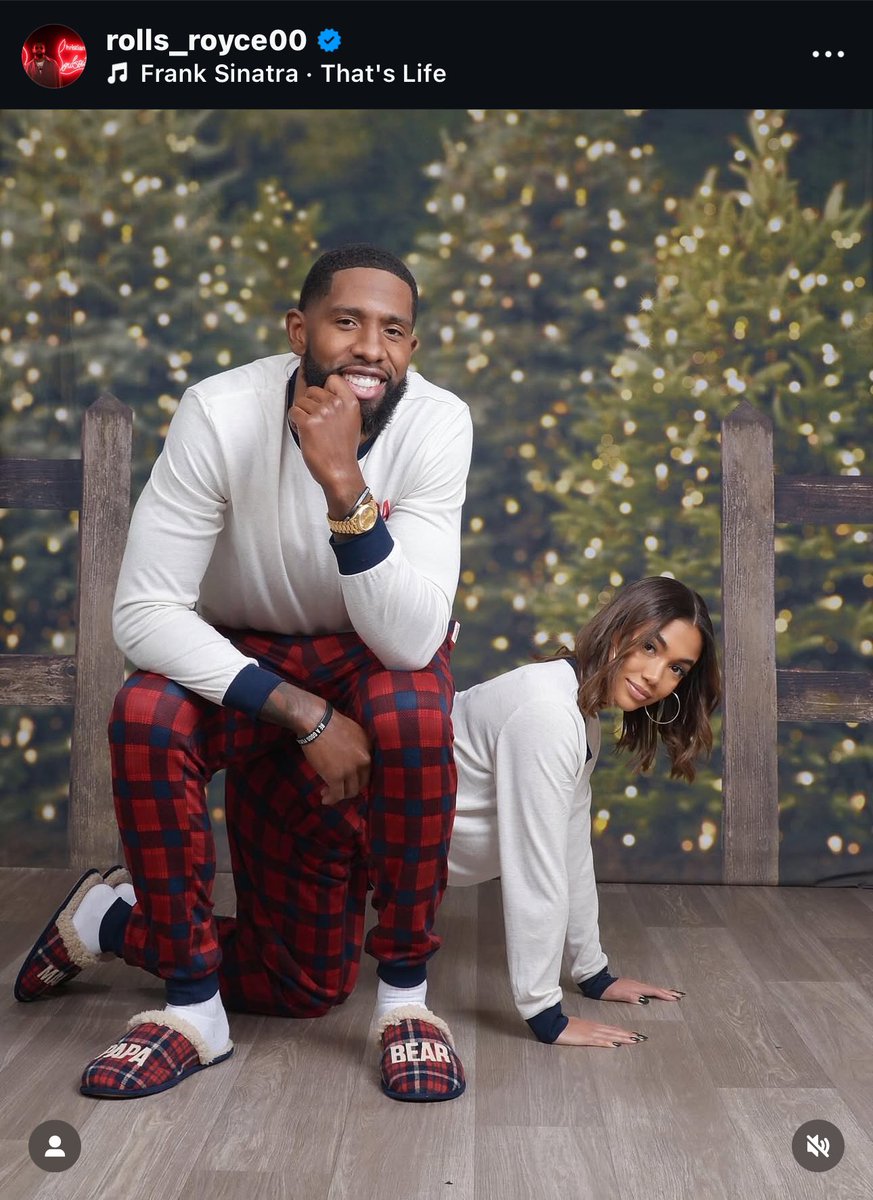 nbagossippp's tweet image. Royce O’Neale pops out with actress girlfriend Paige Hurd 😍.
