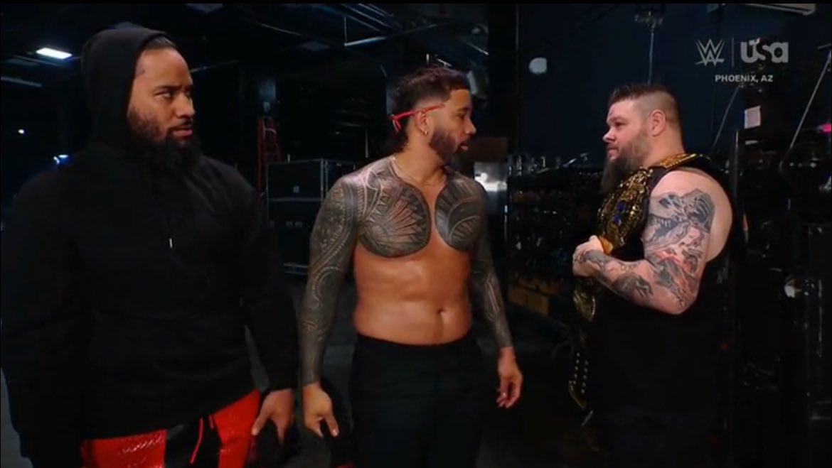 JStarr02's tweet image. The Usos back up Sami Zayn backstage while talking to Carmelo Hayes. KO then bumps into Jey Uso and tells him to watch his back. 👀

#PWNexus #SmackDown
