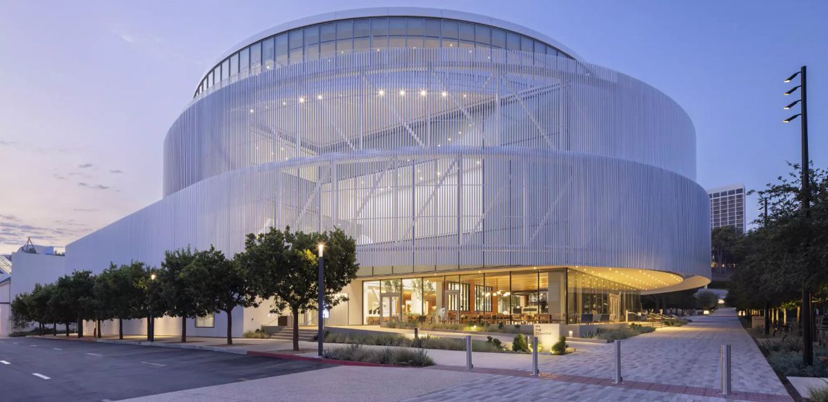 We are proud to share that our NBCUniversal Campus project has been recognized as one of the Top 8 Best New Architecture Projects in Los Angeles for 2024!

A huge thank you to our outstanding project team and partners for your dedication to making this achievement possible!