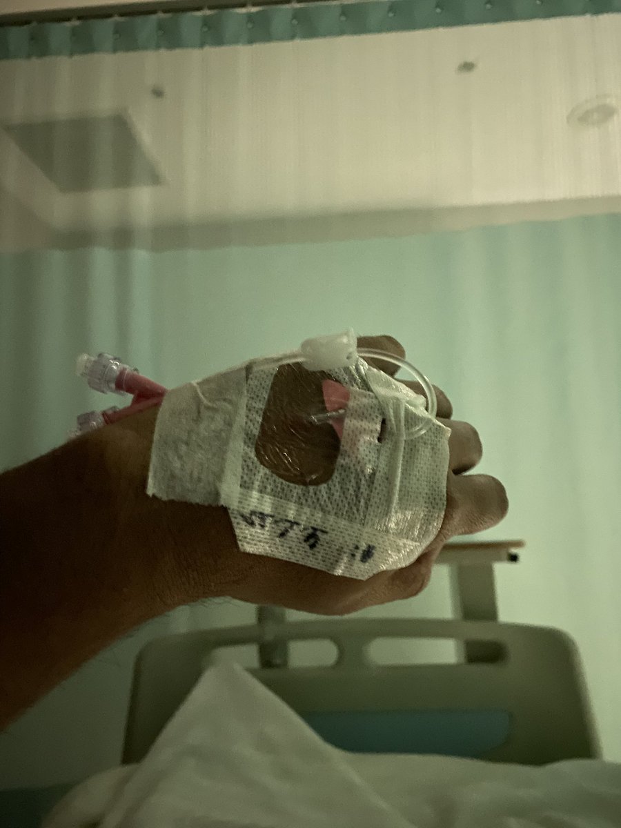 FakrulMfbb's tweet photo. Sobs tunggu surgery https://t.co/uHP2wTj0L4