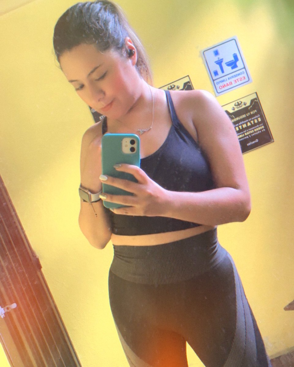 anasantos2906's tweet photo. "Dejá de buscarme, finge que ya no existo. Sabes muy bien como hacerlo.
Solías hacerlo todo el tiempo ".
#gym #TryAgain #workoutmotivation https://t.co/Q8fAo1rEB1