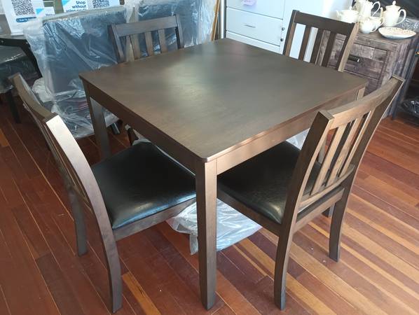 New Dining Set $399

 We are located at 328 W Robertson st in Brandon 33511

#BrandonFL #Tampa #TampaBay #Valrico #RiverviewFl #bloomingdalefl #Furniture  #thriftshop #thriftstore  #seffnerfl  #riverviewfl #plantcityfl #ruskinfl #lakelandfl #fishhawkfl #lithiia  #gibsintonfl