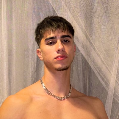 #NuevaFotoDePerfil https://t.co/u3d6HW9QXe<a href="/tag/nuevafotodeperfil"class="tags">#NuevaFotoDePerfil</a>