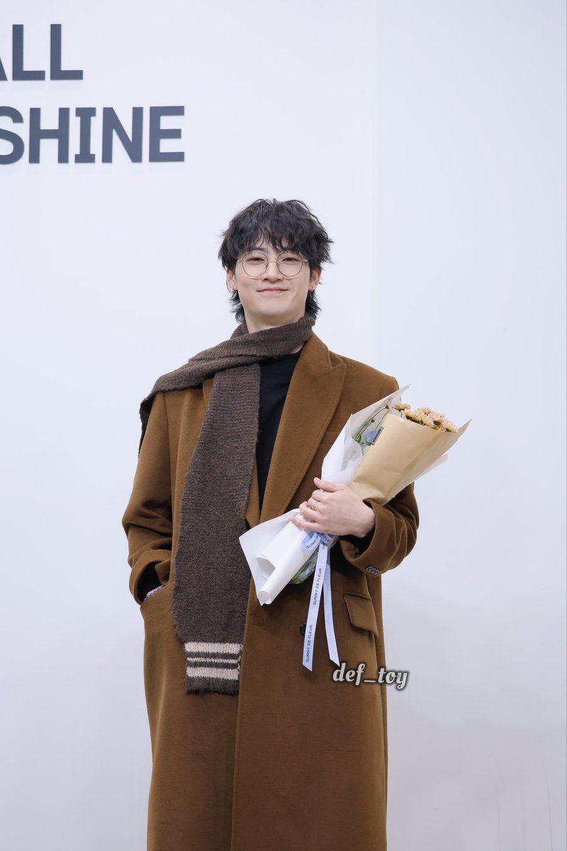 def_toy's tweet photo. 푸들 @jaybnow_hr 

#JAYB #제이비 https://t.co/tA5qGQAOoD