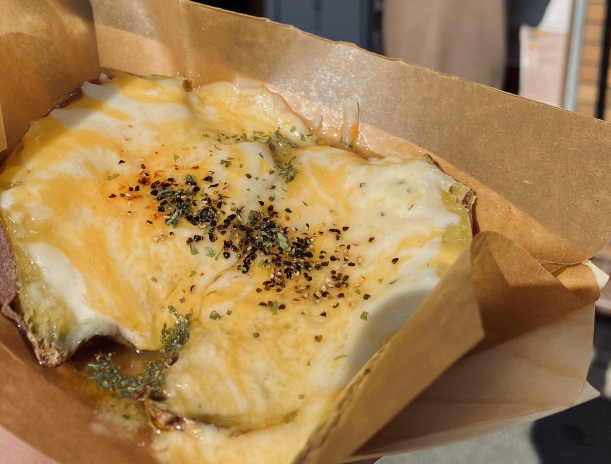 たすからない (@pluscolornight) on Twitter photo 