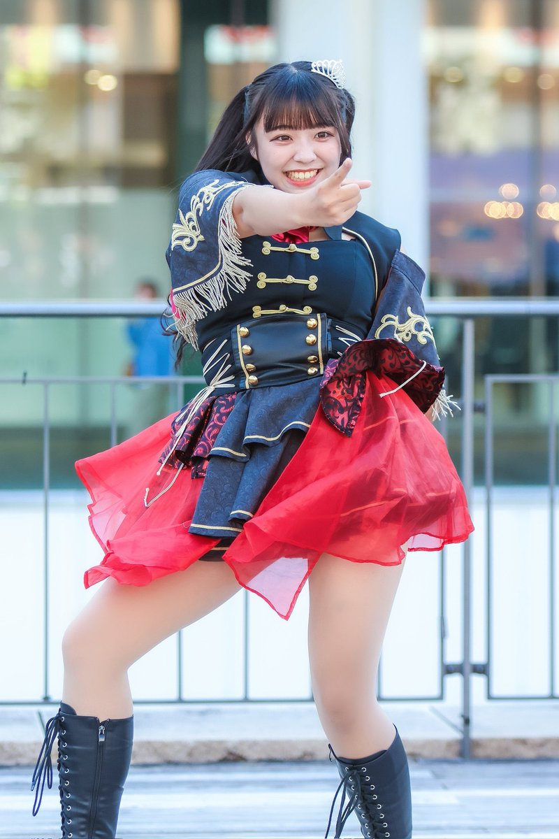 ヒ*イ様 ☘️蕾付き☘️2025年NO1赤☘️沢山新芽元気株❤️3267