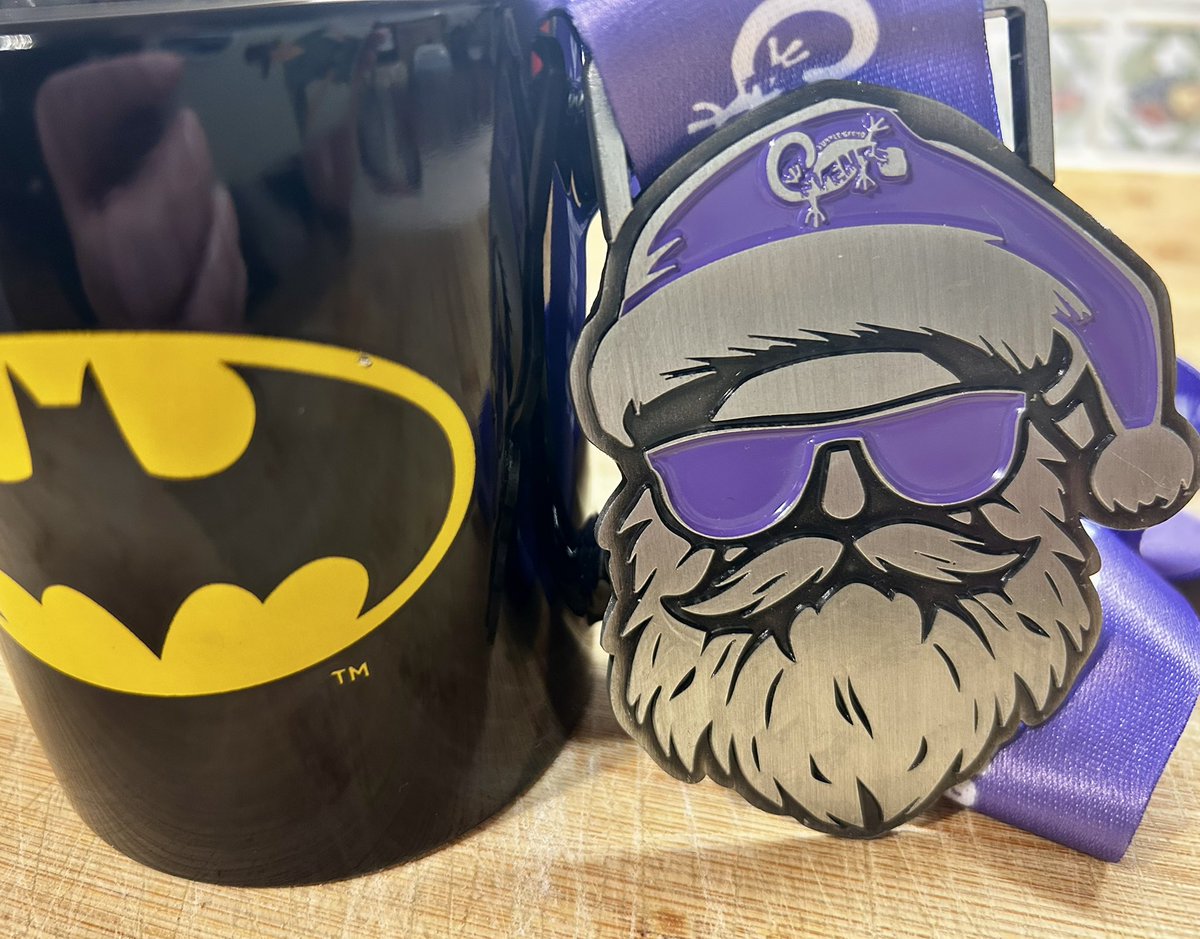 Wakey Wakey, eggs &amp; bacey, it’s time to don your mustiest festive attire and congregate lakeside for the Siblyback Santa Summer Breeeze Spectacular Scamper 😁🥶🎄

#siblybacksantascamper #purplegeckoevents #trailrunning #canicross