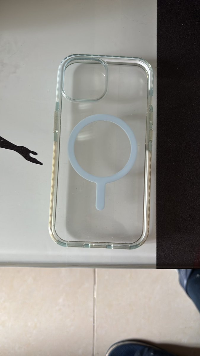 bhatiagourav's tweet image. Purchased IPhone 15 back cover from Aptronics with Phone but the cover got yellowish in a month of usage @AptronixIN @Apple Not Accepted from such a reputed store
#qualityissue #CustomerExperience #brand#refund ..I expect my refund