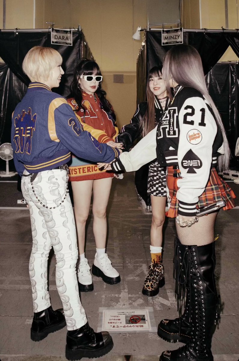 봄 ✮⋆˙ (@royalparkbom) on Twitter photo 