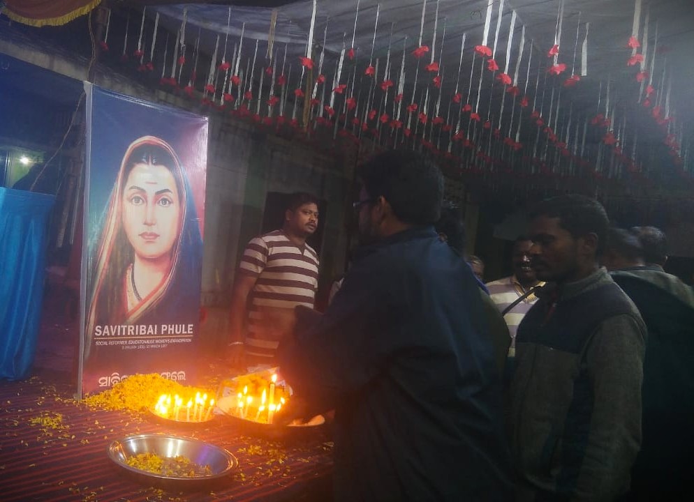 MSMO40845837's tweet image. The celebration of Savitribai Phule Ji&apos;s birth anniversary among Sangathan members reflects unity and togetherness, honoring her legacy that continues to inspire communities to break barriers, empower women, and build a just society through education.

#InspirationForChange