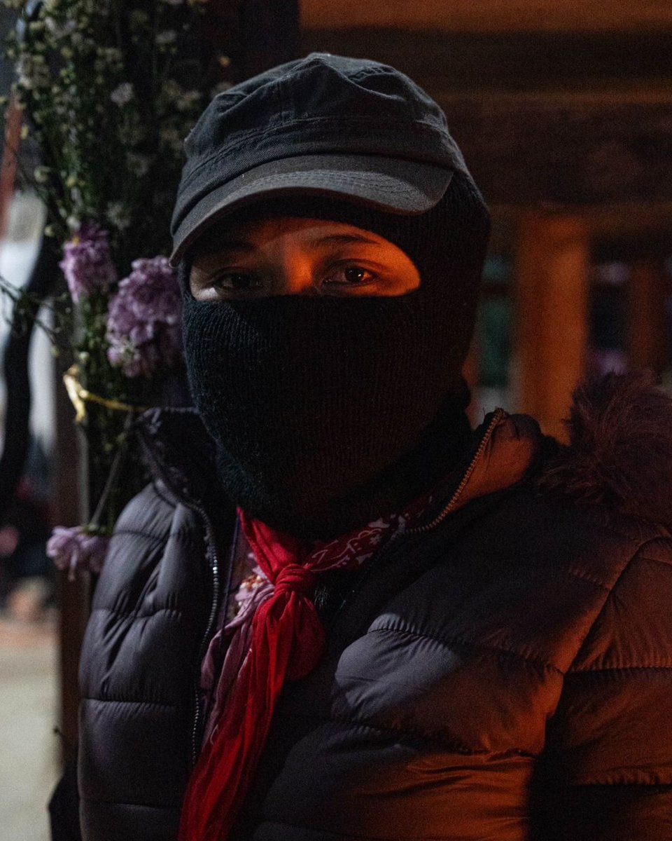 ¡Feliz inicio de año combativo y rebelde! ❤️‍🔥

Nuestra nota completa en 👉🏾sueñadignidad.com/?p=1560
#EZLN #zapatistas #Chiapas #oventik #sancristobal #otrosmundosposibles