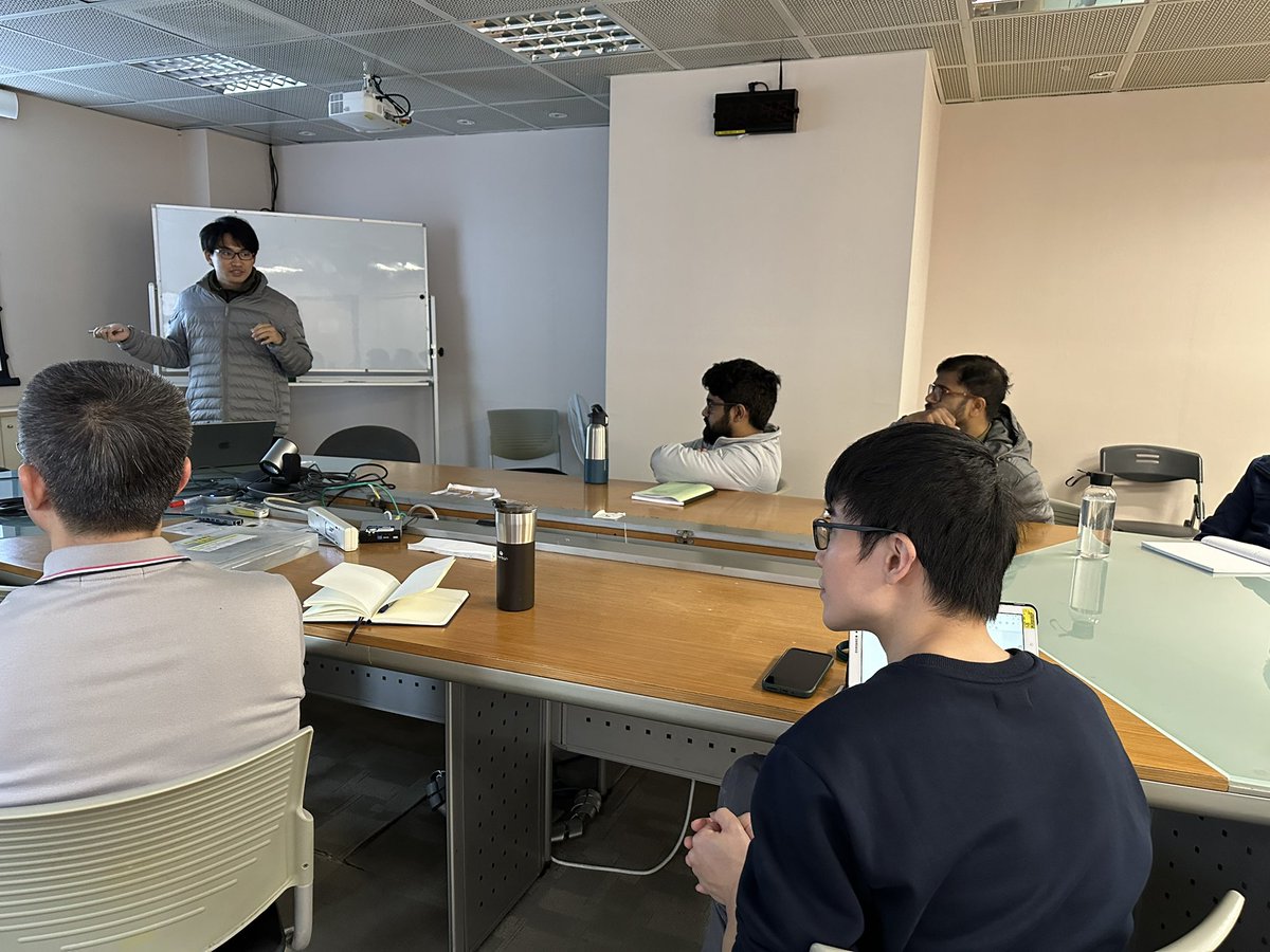 Mr Akinori Miyamoto, who is studying microrheology expt at Murayama-lab in TUAT and Tanimoto-lab in YCU and was doing intern before in our lab in MBI, visited us in IoP-AS to develop his research!! Thank you Akinori for coming! Let’s bridge soft and living matters together more💪