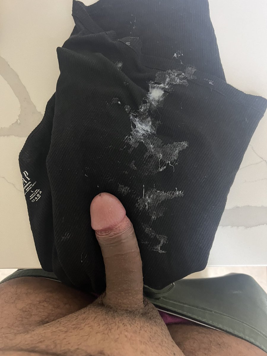Was super horny and husband was working so a good JO was a good release for this cum. I should get some help. #gay #gayporn #grindr #chicagogay #GayCouple #raw #gaycum #gaycruising #gayorgy #gaytreesom #jogay #cum #jerkoffgay