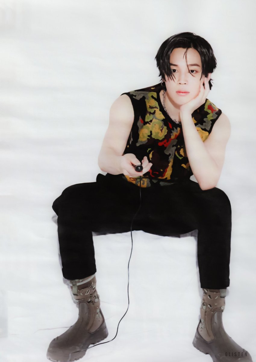 viraltakes's tweet image. “Who” by Jimin (18 weeks) becomes the longest charting song by a K-pop soloist on the UK Official Singles Chart this decade.