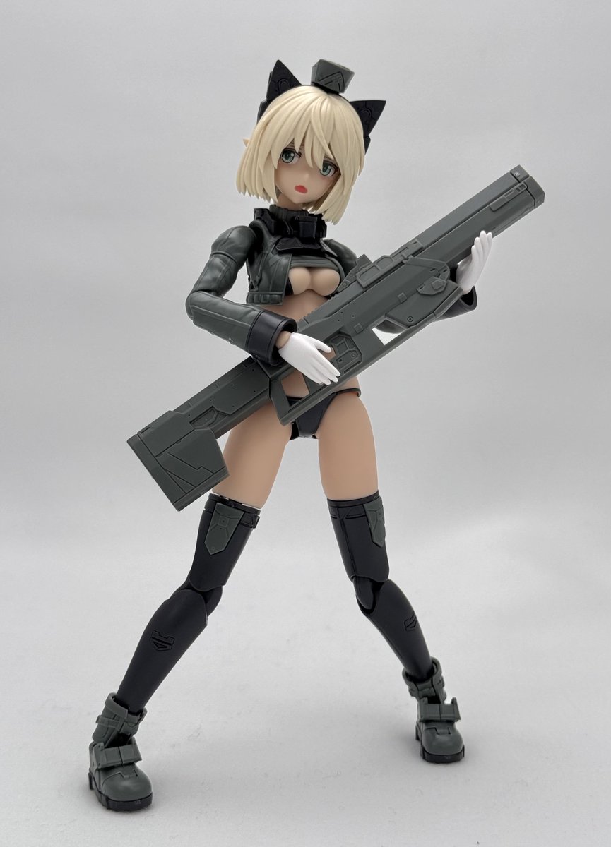 コトブキヤ アルティニア（アナザーカラースーツセット） 限定特典付き】アルティニア｜コトブキヤオンラインショップ