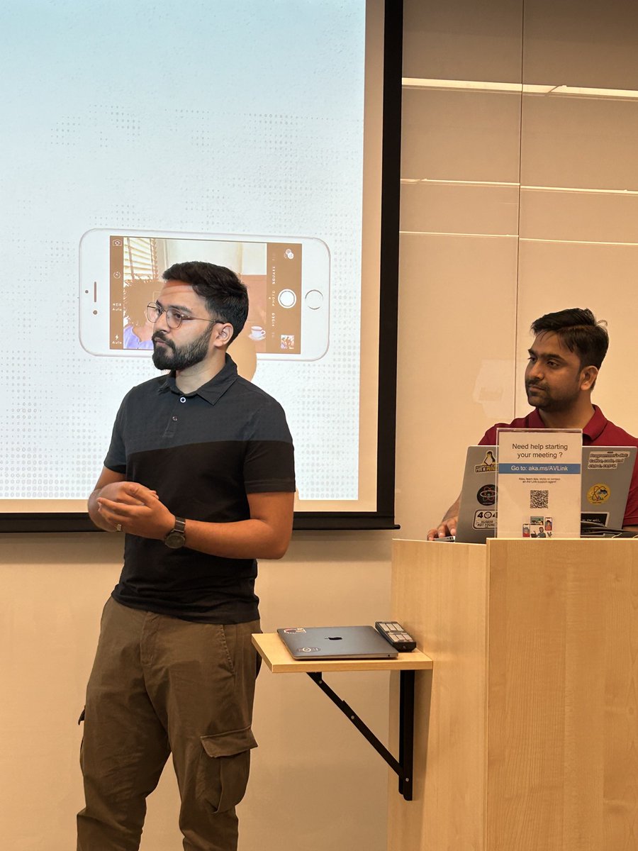 react_mumbai's tweet photo. Our first talk by @pavangoyal42 @shreymehta91 about how @Dream11Engg provides personalised experiences with On-Device ML with INFER! https://t.co/e3Vp6BZKBk