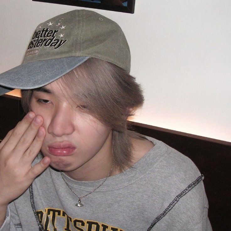 nutcilok's tweet photo. #nuthong few tweets au

nathan pusing dapet tetangga kpopers banyak gaya, hose pusing dapet tetangga gamon mulu https://t.co/QYGkhCW5Do