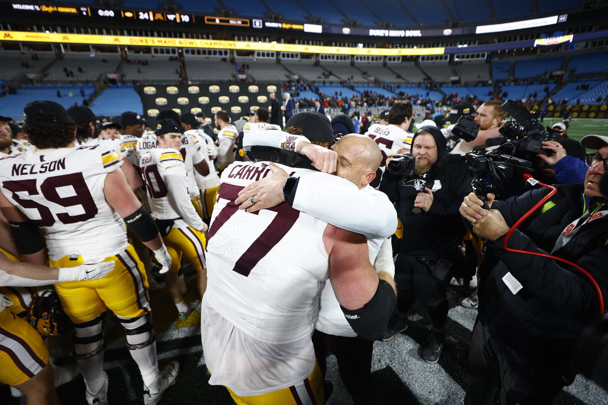 🥲 <a href="/q_ocarroll/">Quinn Carroll</a> 🫶

#RTB #SkiUMah #Gophers