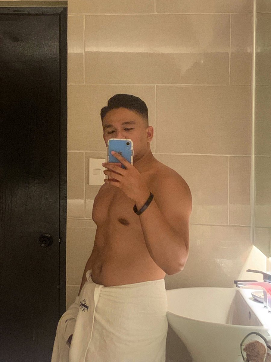 _jaybee06's tweet image. Happy Weekend! See you at T by @27shawspa tonight! 😘🥰😍