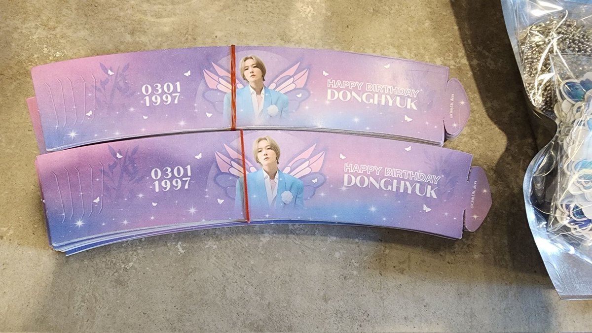 OnlyDK_ikon's tweet photo. ปิ๊นนนนน คัพสลิปกับgiveawayบางส่วนมาส่งแล้วค้าบ🛵💨

ไอคอนิกสามารถมารับได้ที่สตาฟหรือหน้าเคาน์เตอร์ได้เลยน้า🤗🩷🌷

#LetGroovinwithDK
#DonghyukWonderfulDay
#DONGHYUK #DK #iKON https://t.co/WXxvwjpFc3