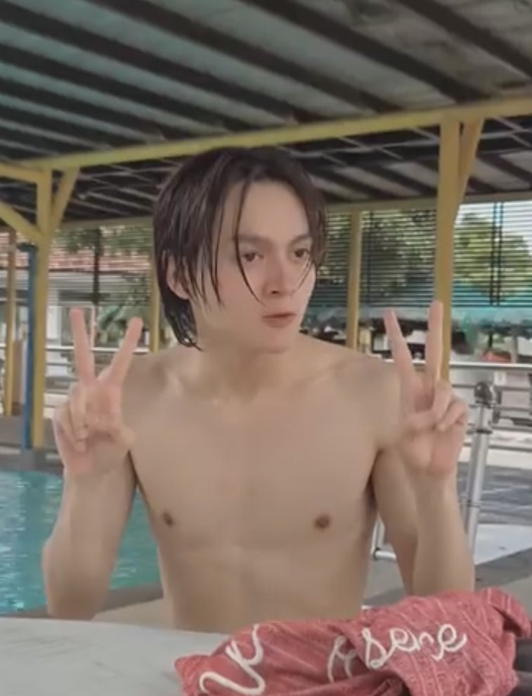 bless me with reyster pool pics