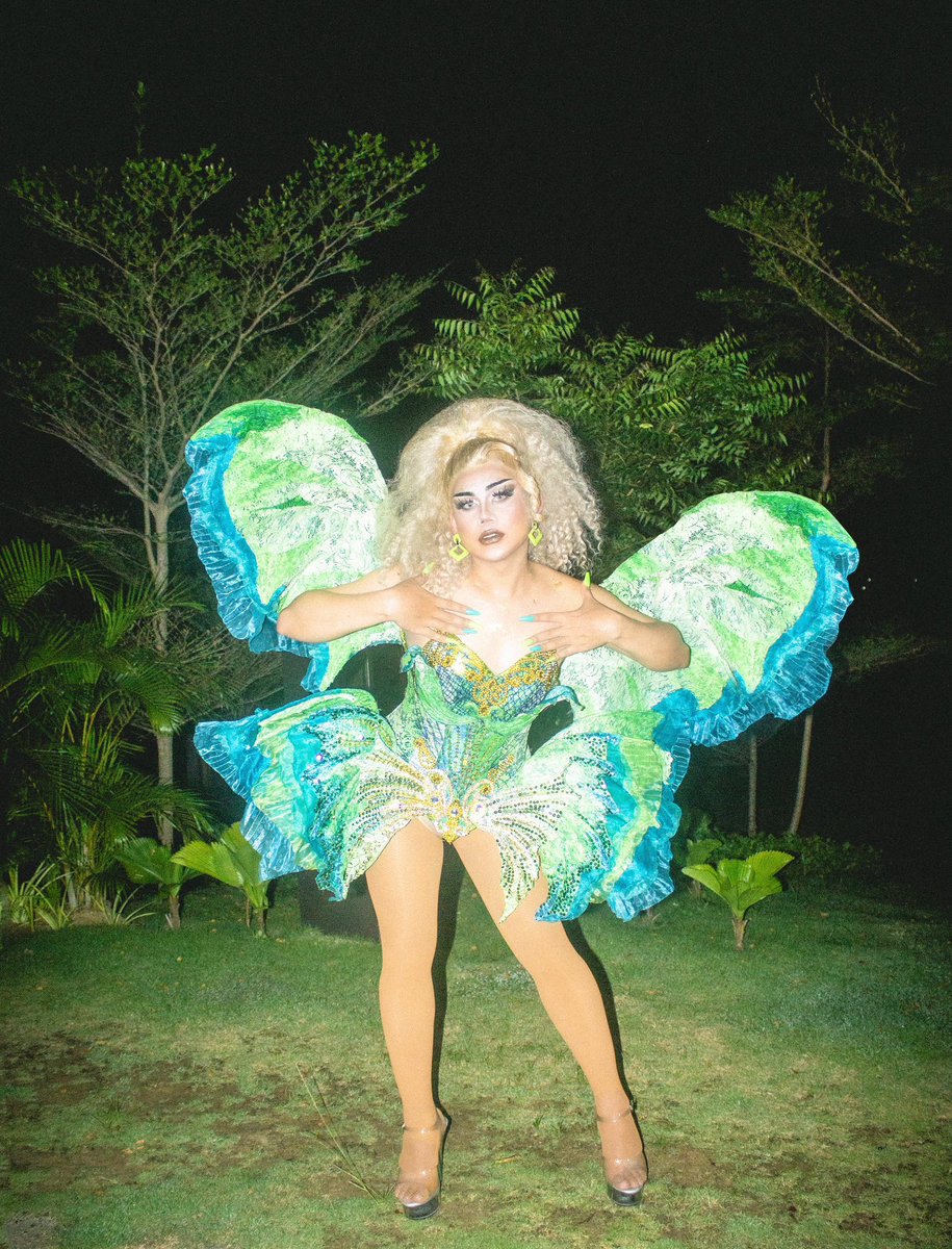 DragUpdate's tweet photo. 'Sprinkling pixie dust everywhere I go' β¨
#DragDenPH Season 2 queen Maria Lava looks enchantingly magical in a Winx-inspired outfit. https://t.co/DfoHNzAjaL