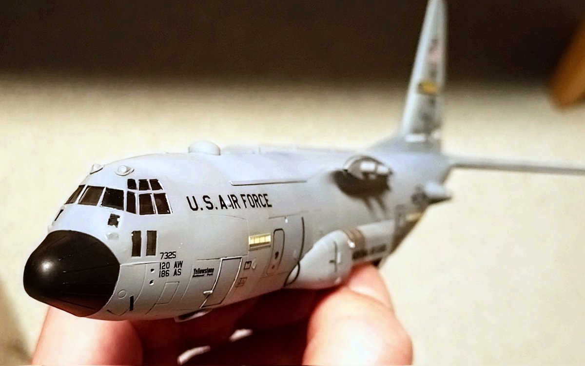 皆様、明けましておめでとうございます。
ちまちまとやってます。
当初、２機だったつもりが
３機購入したんで、疲れますが前進してます。