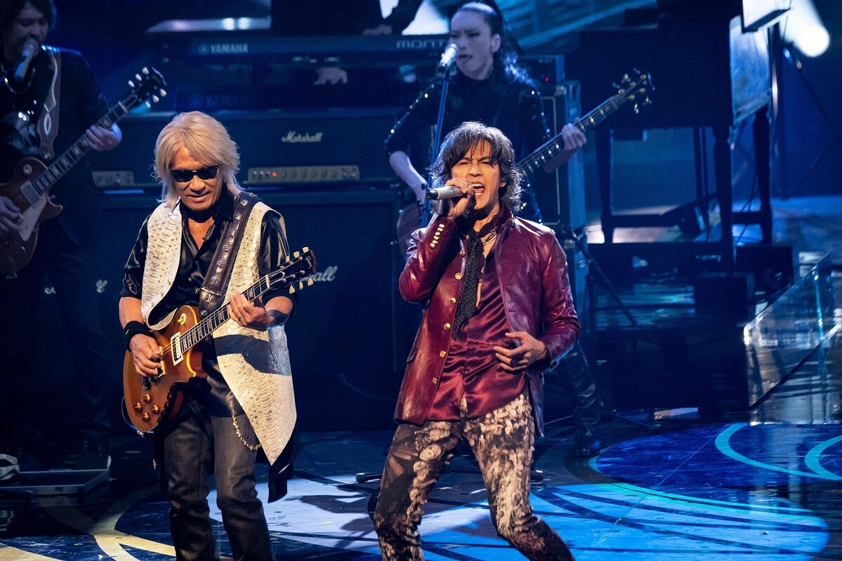 livedoornews's tweet photo. 【デイリースポーツ取材】B'z「ウルトラソウル！」→「ハイ！」か「ヘイ！」か まさかの公式見解
https://t.co/C4WIVhRV3l

デイリースポーツがB'zサイドに問い合わせたところ、ハイ！orヘイ！論争がしばしば起こっていることは把握しているといい、

（1）正式には「ハイ！」が正解。
（2）ただし公式に記載されたものなどはなく、近年「ヘイ！」率も上がってきている。
（3）結論として…「みなさん個人個人の、気持ちの良い方でお任せします」

が公式見解だという。