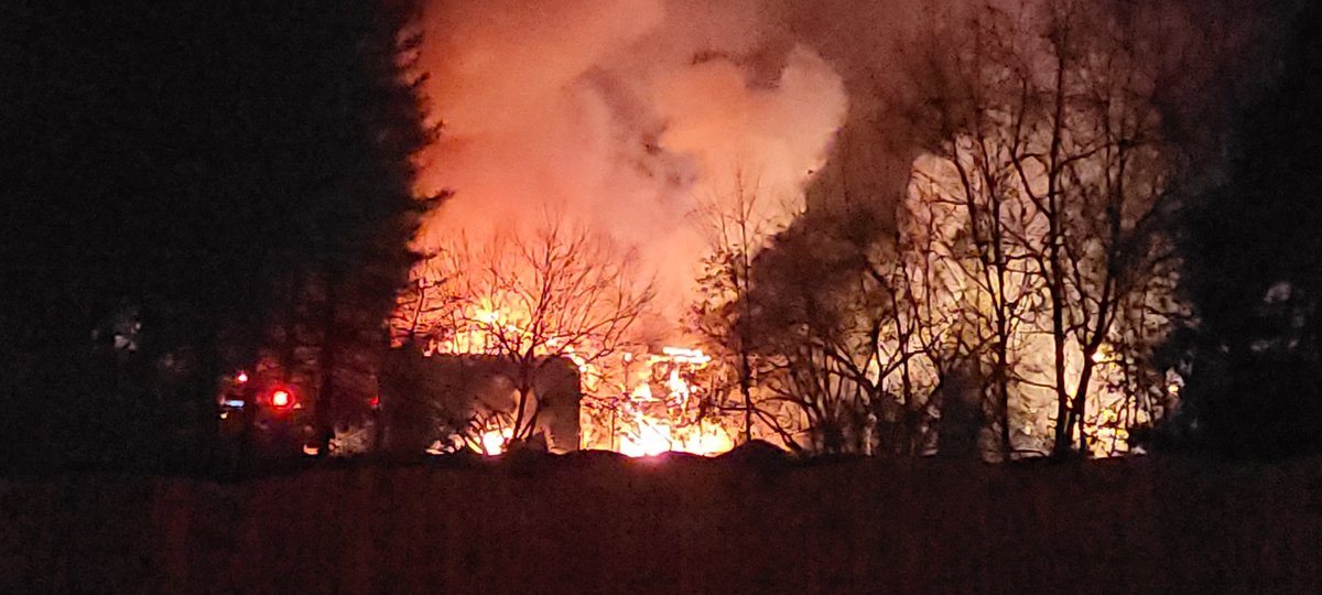 christopher911n's tweet photo. Structure fire in sutton 14 marble rd https://t.co/HWuVHVue5t