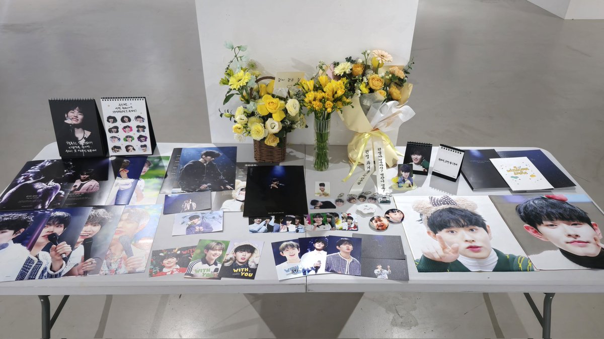 nynbchan's tweet photo. 너무 이쁜 정성 가득한 전시회💛

‘같이 걷는 길’
; 천천히, 오래 같이 걸어가요.
@winsome0108 https://t.co/oSsgiJYrUi
