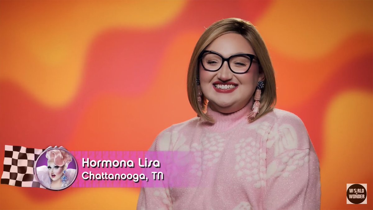 chooeychoton's tweet photo. rupaul and hormona lisa be having the may i speak to your manager wig off LMAO
 #DragRace https://t.co/LIjWQaF0CD