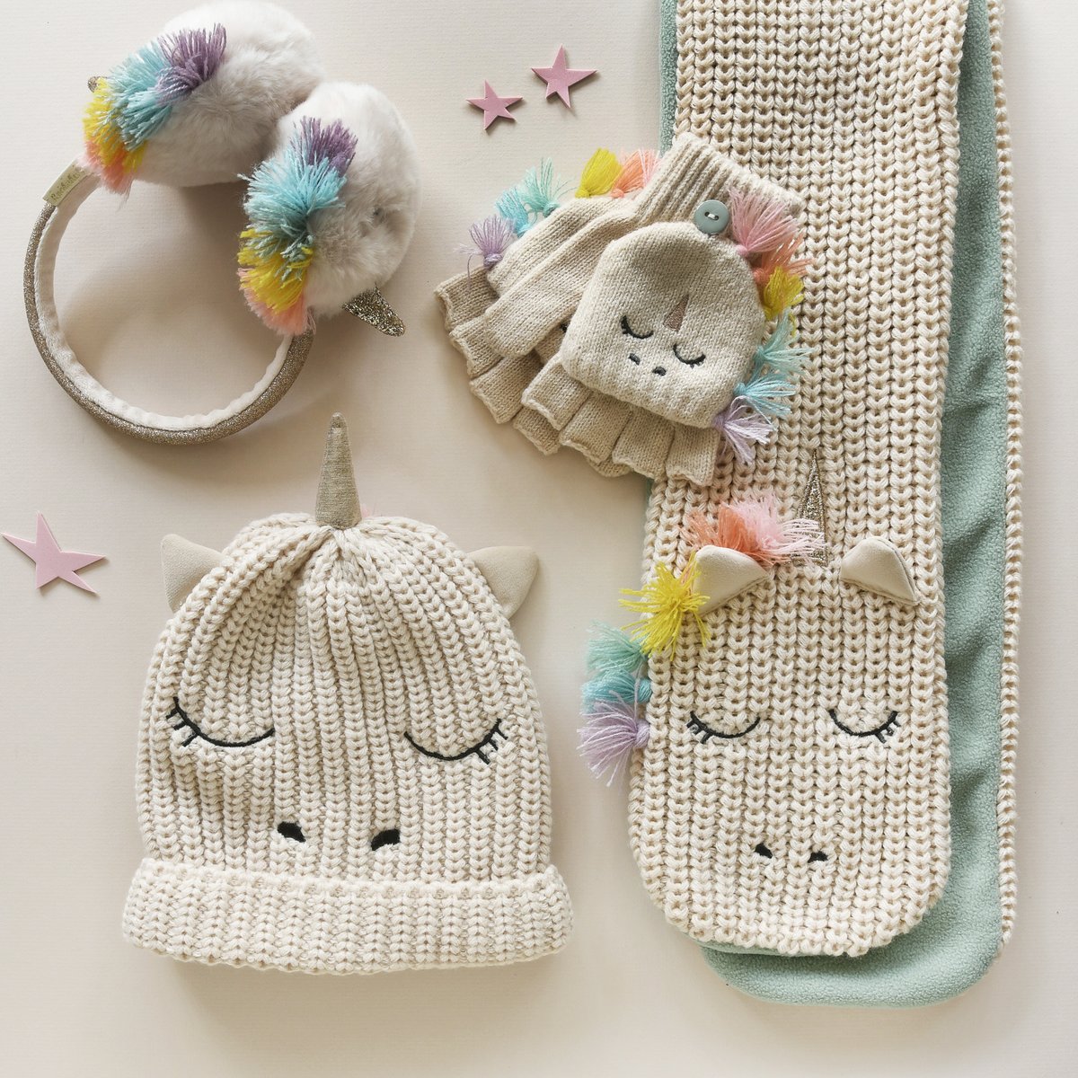 Winter has returned! Stay snug and stylish with our enchanting unicorn knits. ❄🦄✨ #WinterMagic #CosyKnits