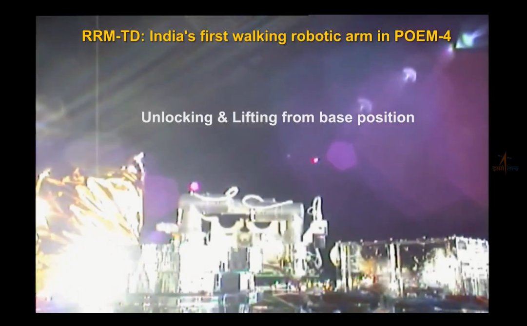 SpacesFuture's tweet image. ↕️ &quot; #RRM_TD, India&apos;s first space robotic arm, is in action onboard #POEM4! &quot;
__
^x.com/SpacesFuture/s…
¹²³⁴x.com/isro/status/18…
¹🖼️²🖼️
³🖼️⁴🖼️