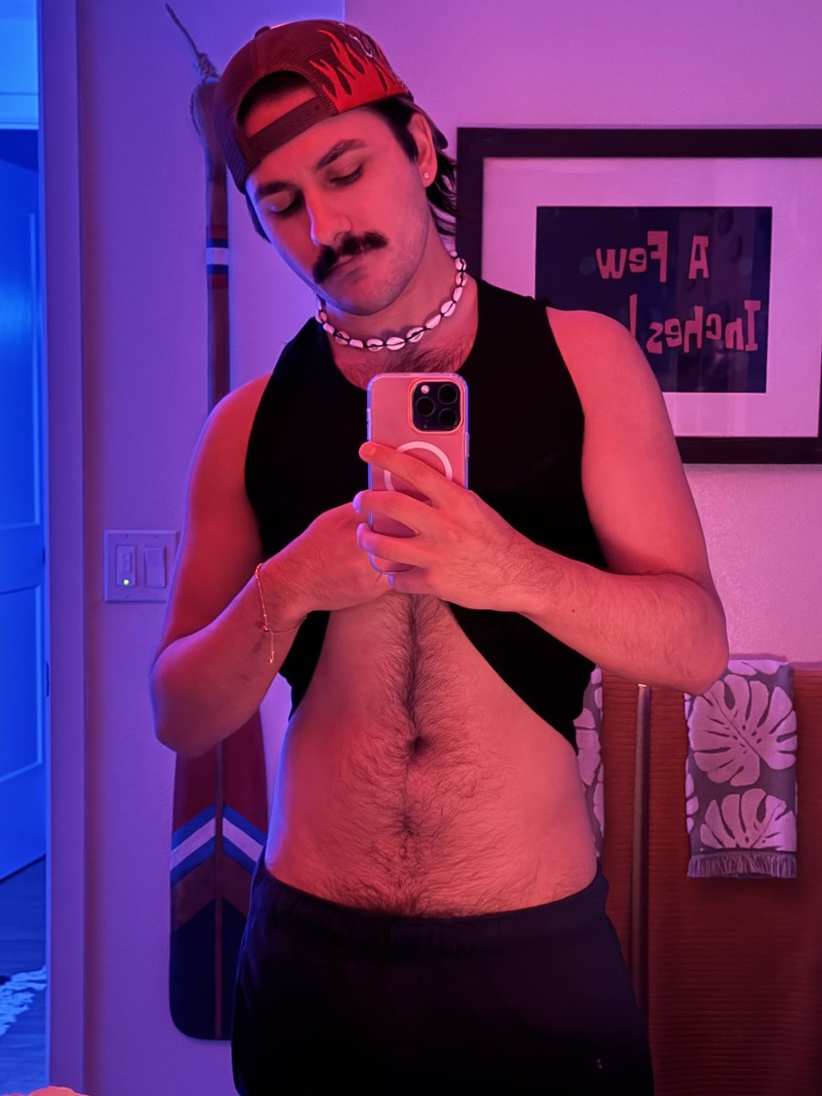 medranhoes4eva's tweet photo. @stachepapi Bushcore 💪🏻🍆🔥 please grow & show more bush Michael🙏🏻 #MichaelMedrano #medranohoes https://t.co/mBAX5vegiG