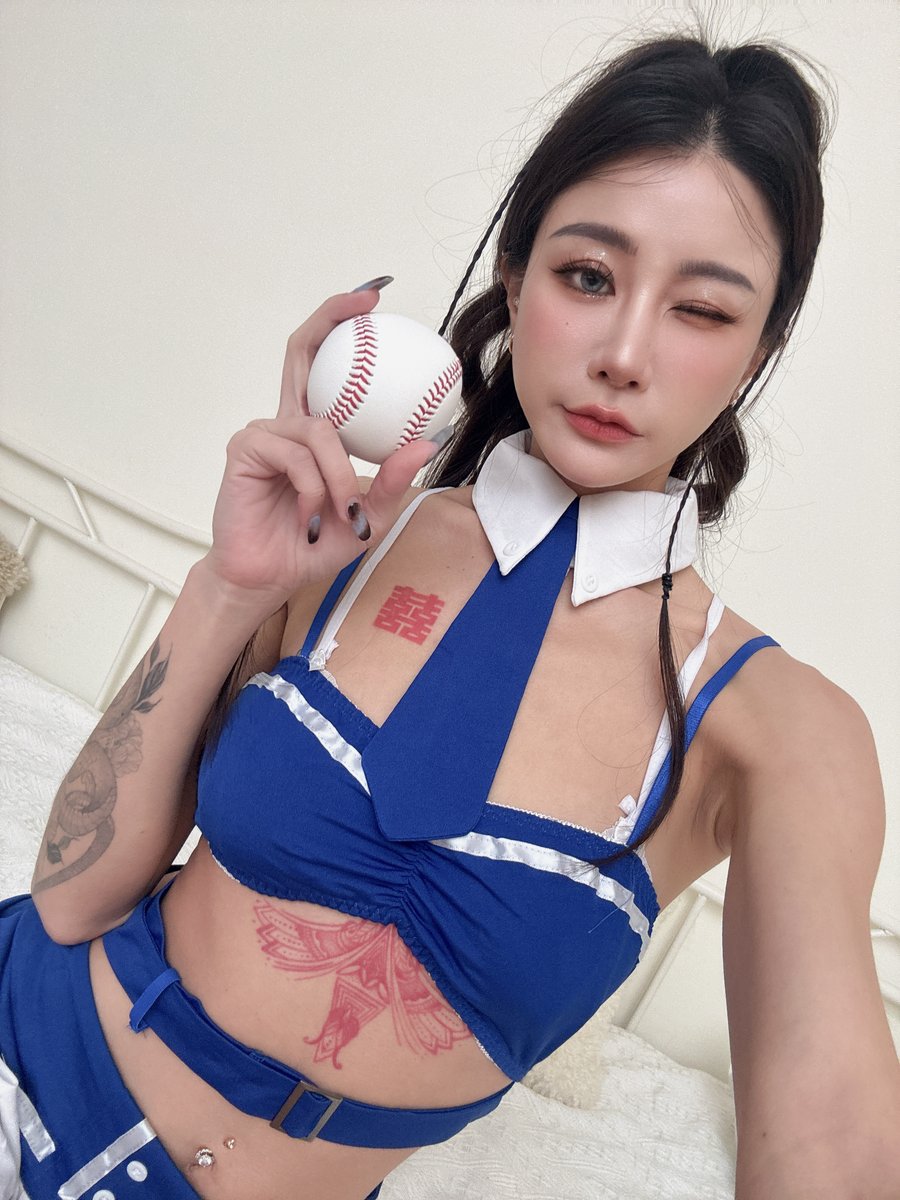 學長 有空嗎?
放學後要一起打棒球嗎⚾️

𝕁𝕍𝕀𝔻 🔍 𝕗𝕒𝕟𝕝𝕒𝕣𝕒𝟙𝟚𝟚𝟛  
👇👇官方line在這👇👇
https://t.co/JHpyc26FOu
要有禮貌跟我互動喔😊 https://t.co/NdKc5ALbMc
