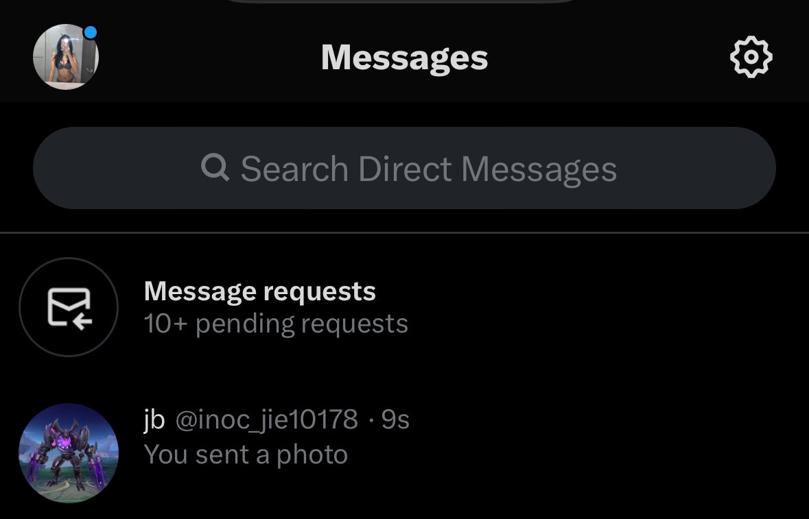 Like and type ‘pls’ if you want me to leave a pic in dms for you to wake up to 🫶🏼