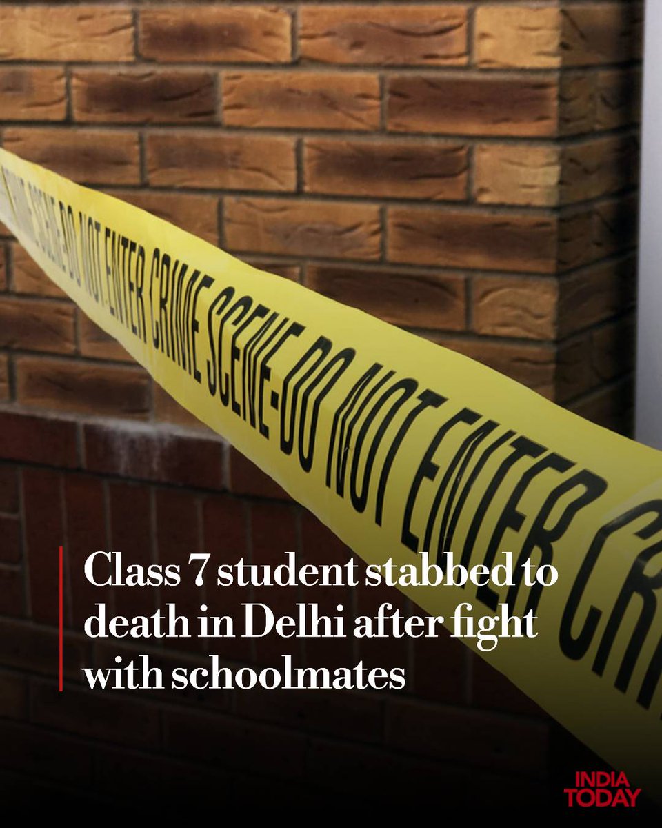 IndiaToday's tweet image. A 14-year-old student was stabbed to death outside a school in East Delhi's Shakarpur area following an altercation with his schoolmates, police said on Saturday.
#DelhiSchool #Shakarpur #CrimeNews | @aviralhimanshu 
Read More: intdy.in/0ixx7g