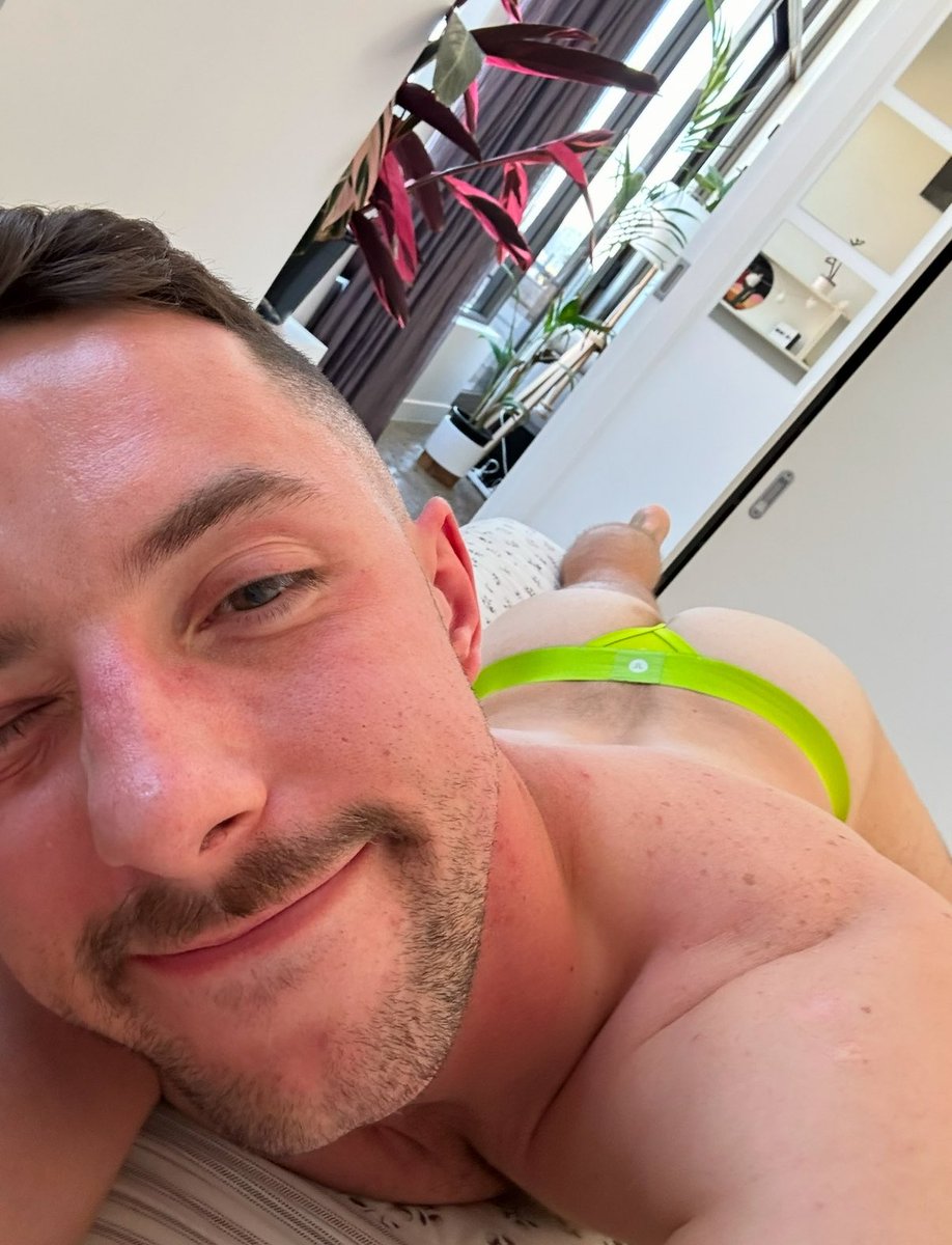 Skippy3181's tweet photo. Proper summer is here 😏 https://t.co/XKeT3IJnVy