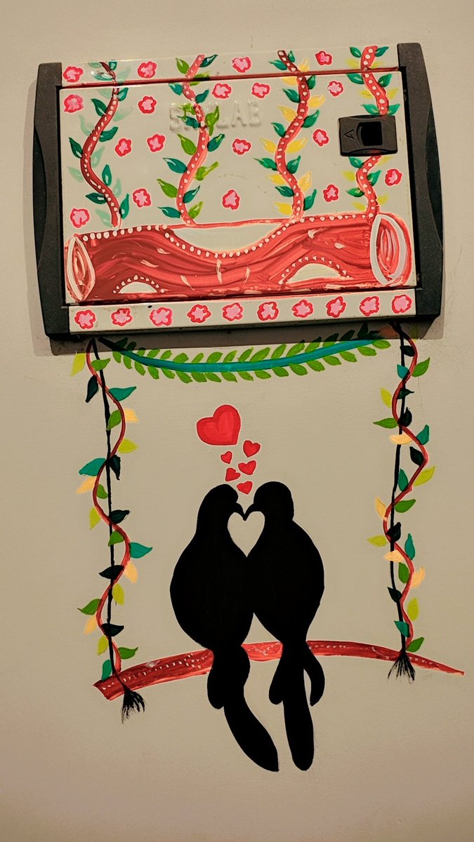 DeomaiPs's tweet image. When my mind is empty ,only creativity comes to it.
#Loveforart #MCV box creativity 
@MinistryofArt
@DMKanpur @shikshansamvad @bablu_soni @Shivamstalent @rkmishra1515