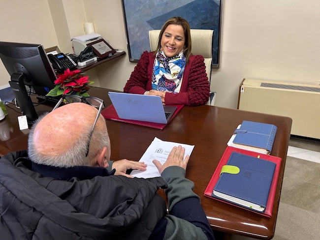 La Zubia supera por primera vez en su historia los 20.000 habitantes

👉Tras esta actualización del padrón municipal correspondiente a 2024, se convierte oficialmente en la quinta ciudad más grande del área metropolitana de Granada.
elindependientedegranada.es/ciudadania/zub…