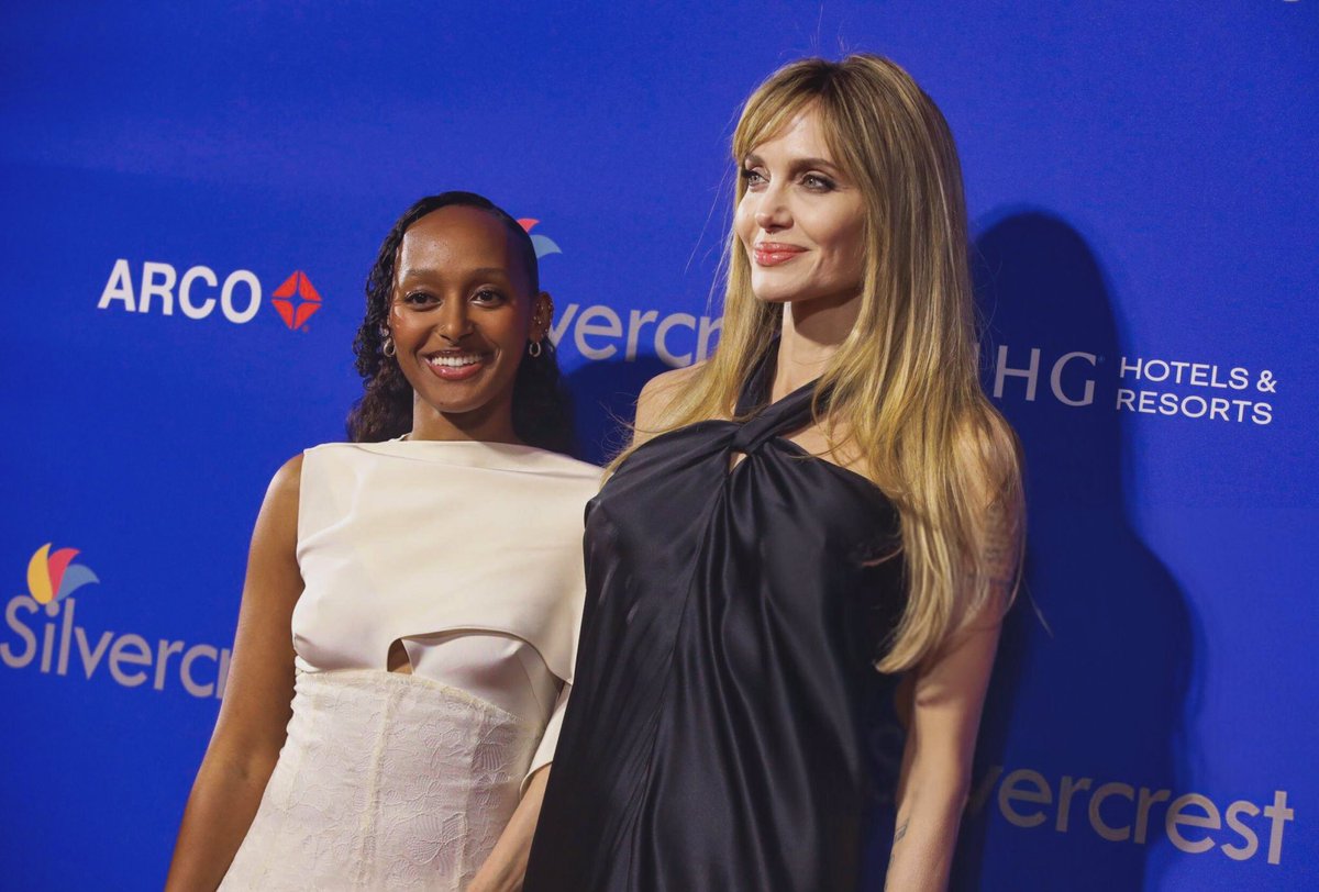 Angelina Jolie tweet media