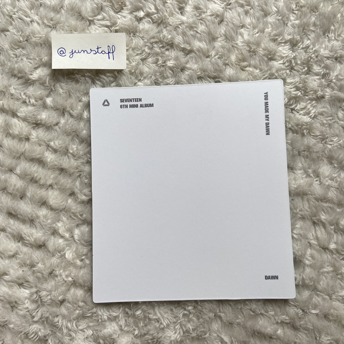 junstaff's tweet photo. 🏷️ [venda/vendo] 

- pc seventeen
- photocard wen junhui album you made my dawn ver. dawn
- $25 (cada) + frete https://t.co/1EXeLZtgRV