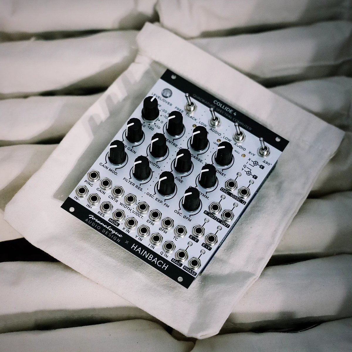 Happy new year! We are starting things off good in January:

🎛️ Long-awaited restock of Joranalogue × <a href="/Hainbach101/">HAINBACH</a> Collide 4.

📅 11/1: C4 workshop, 18:30 at Chez Jukebox, Namur, Belgium. 🇧🇪

📅 18/1: C4 workshop, 14:00 at WISPER, Ghent, Belgium. 🇧🇪

See you there! #eurorack