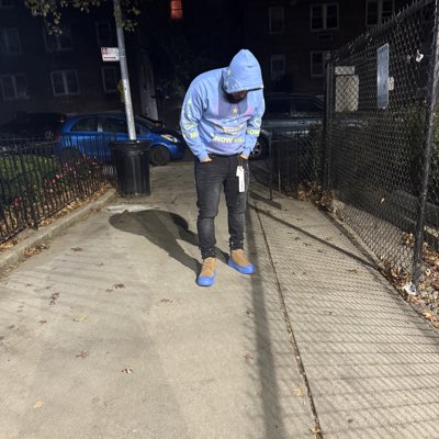 Zelly2tmes's tweet photo. #NewProfilePic https://t.co/FNn0pQhEHe