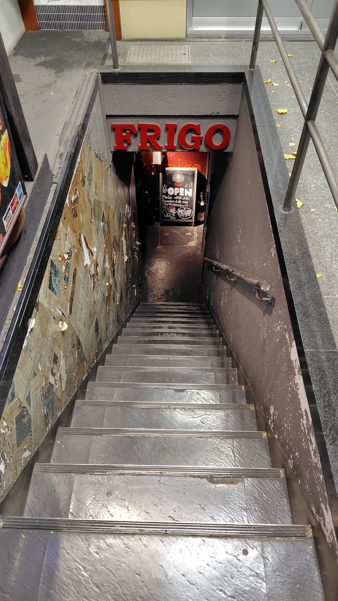 新宿のこの地最後のFRIGO行ってきました!
20年以上通っていた店が無くなるのは寂しいけど、新天地をまた新宿で再オープンしてくれて嬉しいです!
4月の再オープン楽しみにしています!

#ベルギービール
#フリゴ