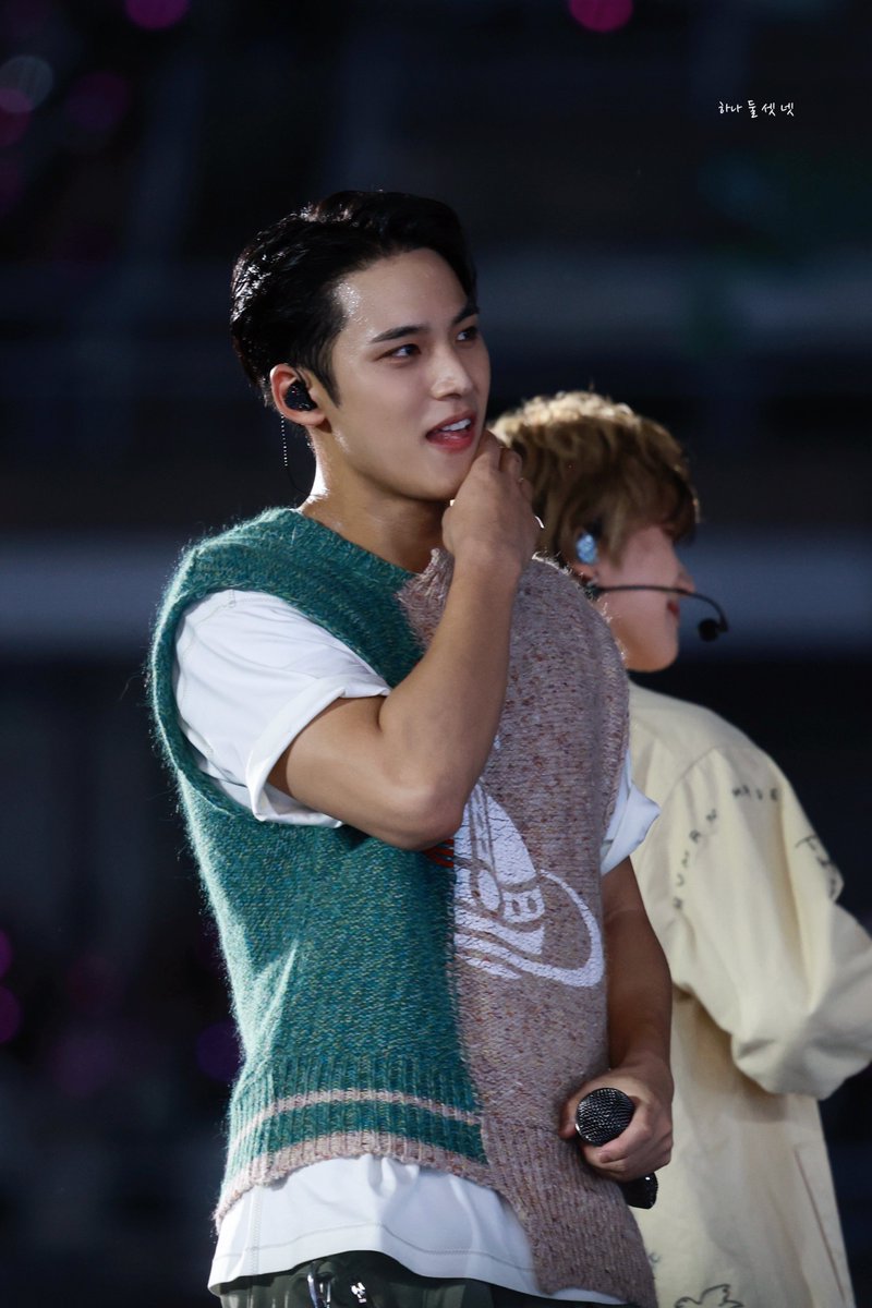 Areksa (@anvyang) on Twitter photo 