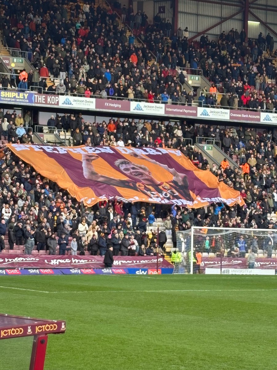 jor43499's tweet image. @stephhoughton2 for the legend ❤️❤️!!