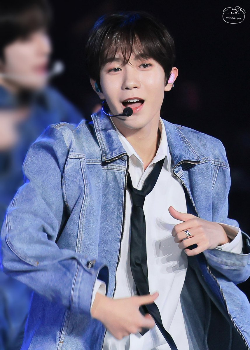 241225 SBS 가요대전 HQ

՞･·̫･՞🐾

 #료 #RYO #リョウ #りょう #遼 #廣瀬遼　
#辽 #NCTWISH #NCT