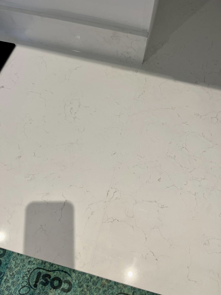 Why Quartz Worktops?
• Strongest material in the world (stronger than granite)
• Non-porous •Stain-and-crack Resistant •Easy to clean
• Heat-resistant •Durable •Available in a variety of colours
• Does not need sealing or resealing  •Adds value to your kitchen