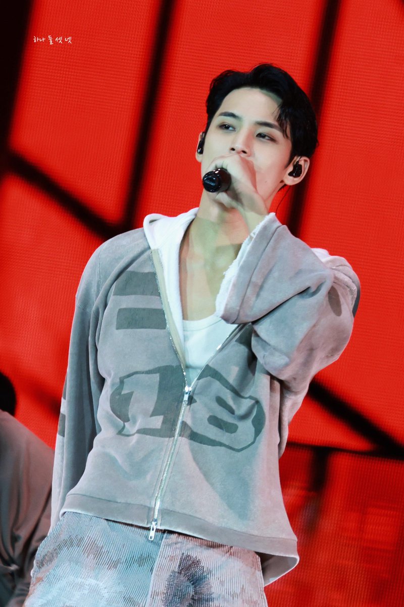 Areksa (@anvyang) on Twitter photo 